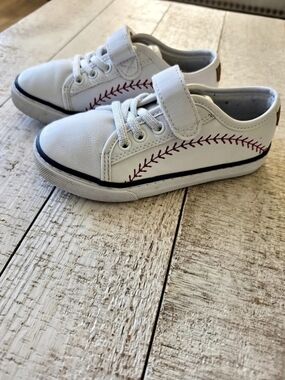 Gymboree Lil Champ Baseball Sneakers White & Red